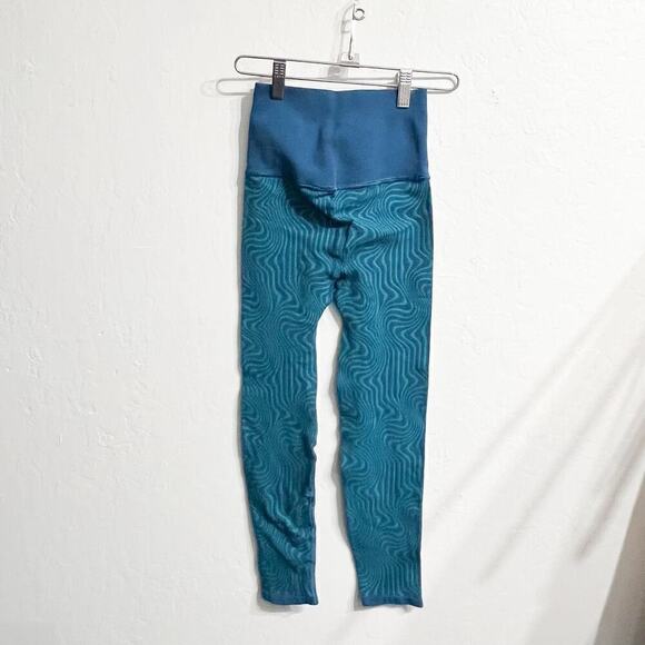 Free People Movement Swirl Leggings Workout Active XS Blue - Picture 2 of 4